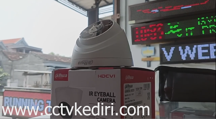 <p>Apa itu CCTV Dahua? CCTV Dahua adalah sistem pengawasan keamnan berbasis video yang diproduksi oleh Perusahaan teknologi asal Tiongkok, Dahua technology Co.,Ltd. Produk ini telah mendunia dan menjadisalah satu pemimpin pasar dalam Solusi keamanan berbasis teknologi. CCTV Dahua mencangkup beberapa jenis kamera, mulai dari kamera analog, kamera IP (Internet Protocol), hingga sistem pengawasan pintar berbasis AI dan loT (Internet of Things).&nbsp;</p><p>&nbsp;</p>